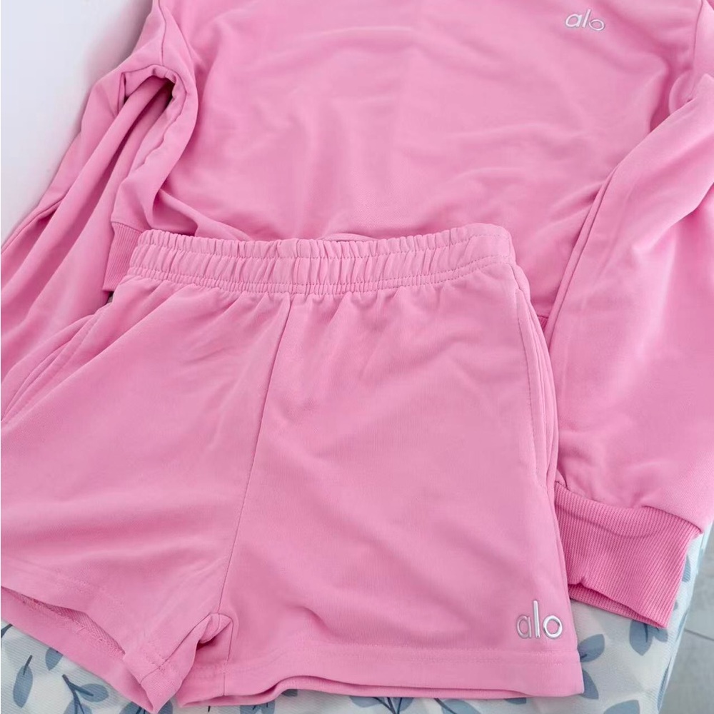 alo yoga yoga Pastel Pink Relaxed Fit Loungewear Set - Picture 6 of 6